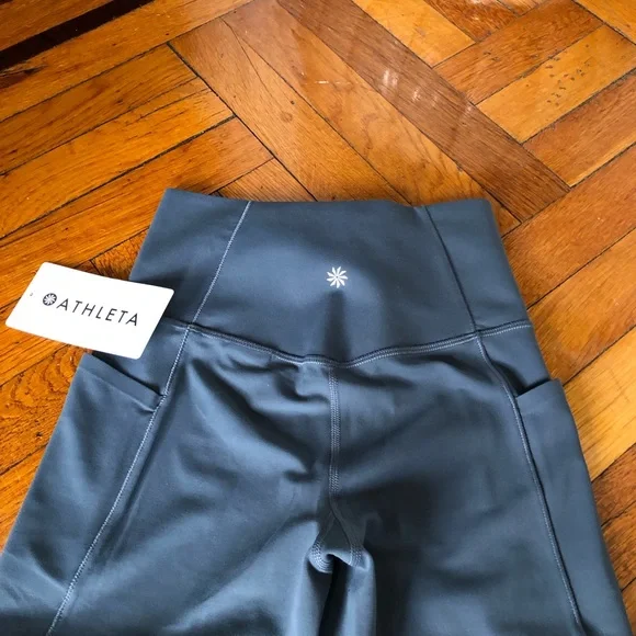 ATHLETA Salutation Stash Flare Pant - Picture 6 of 7